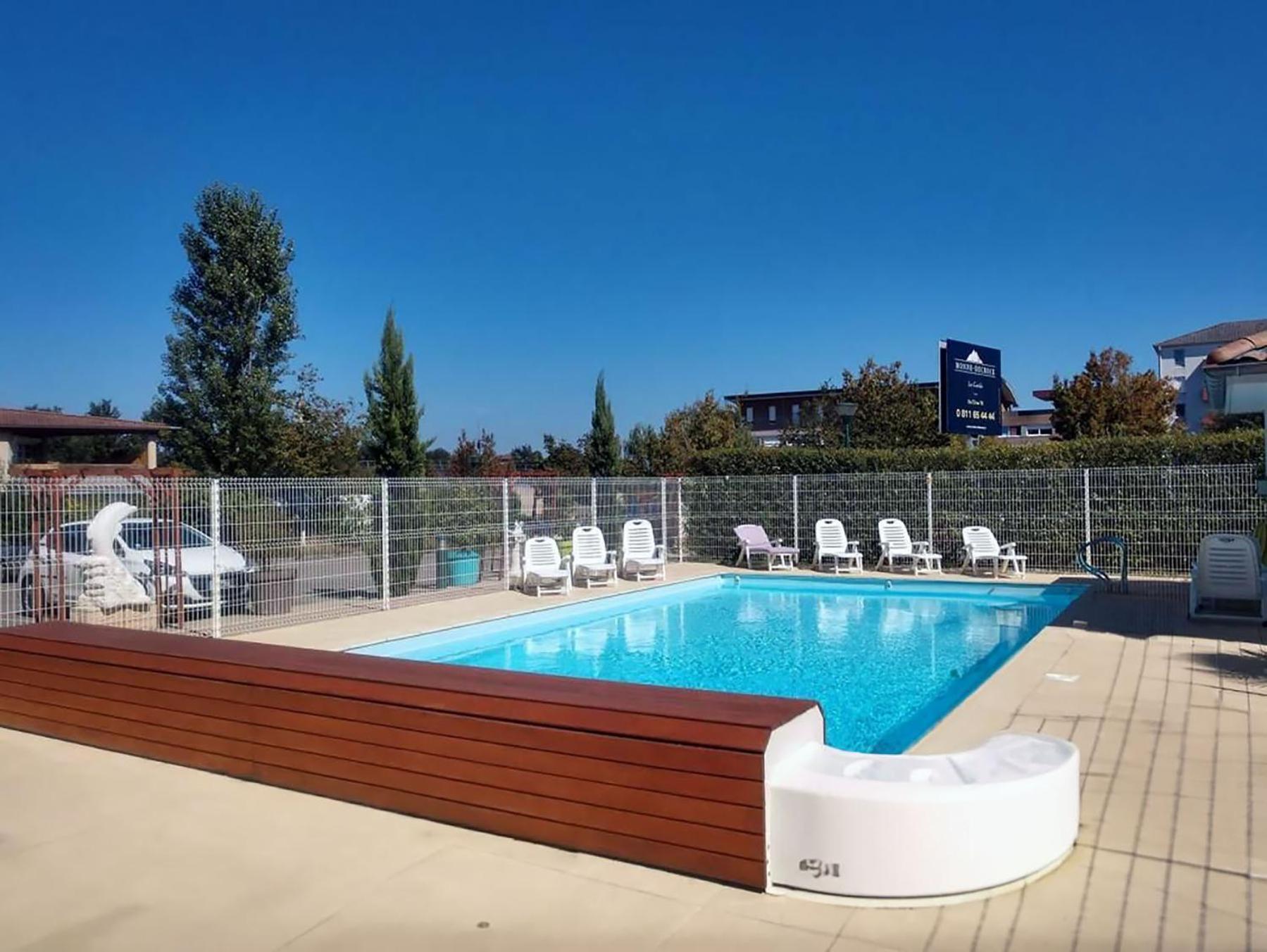 Апартаменты Modern 1 Bdr + Balcony + Free Parking + Ac + Pool Л'Иль-д'Або Экстерьер фото